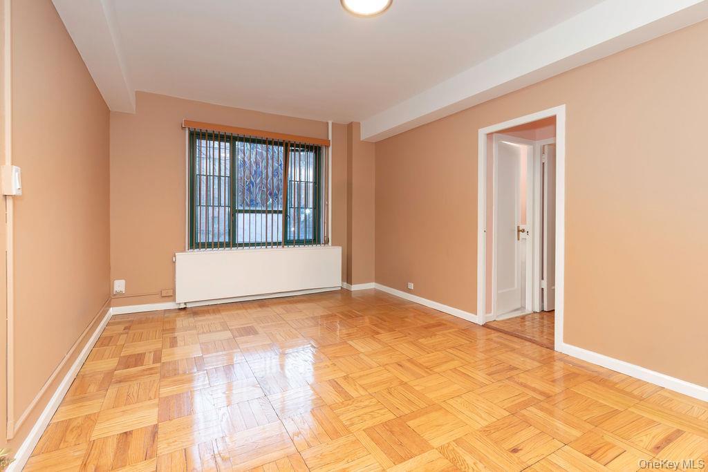 1970 E Tremont Avenue Unit: 1C thumbnail 5