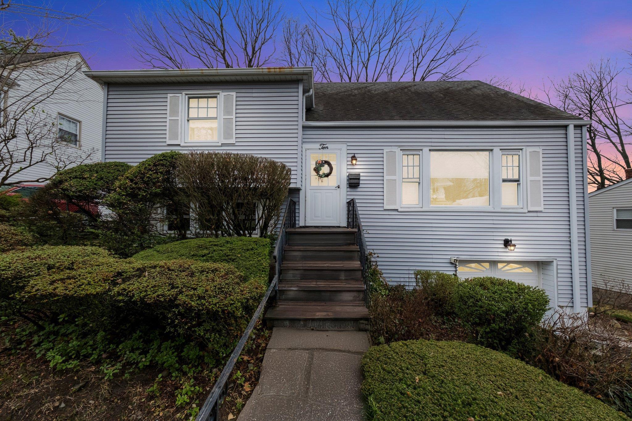 10 Gail Road photo 1
