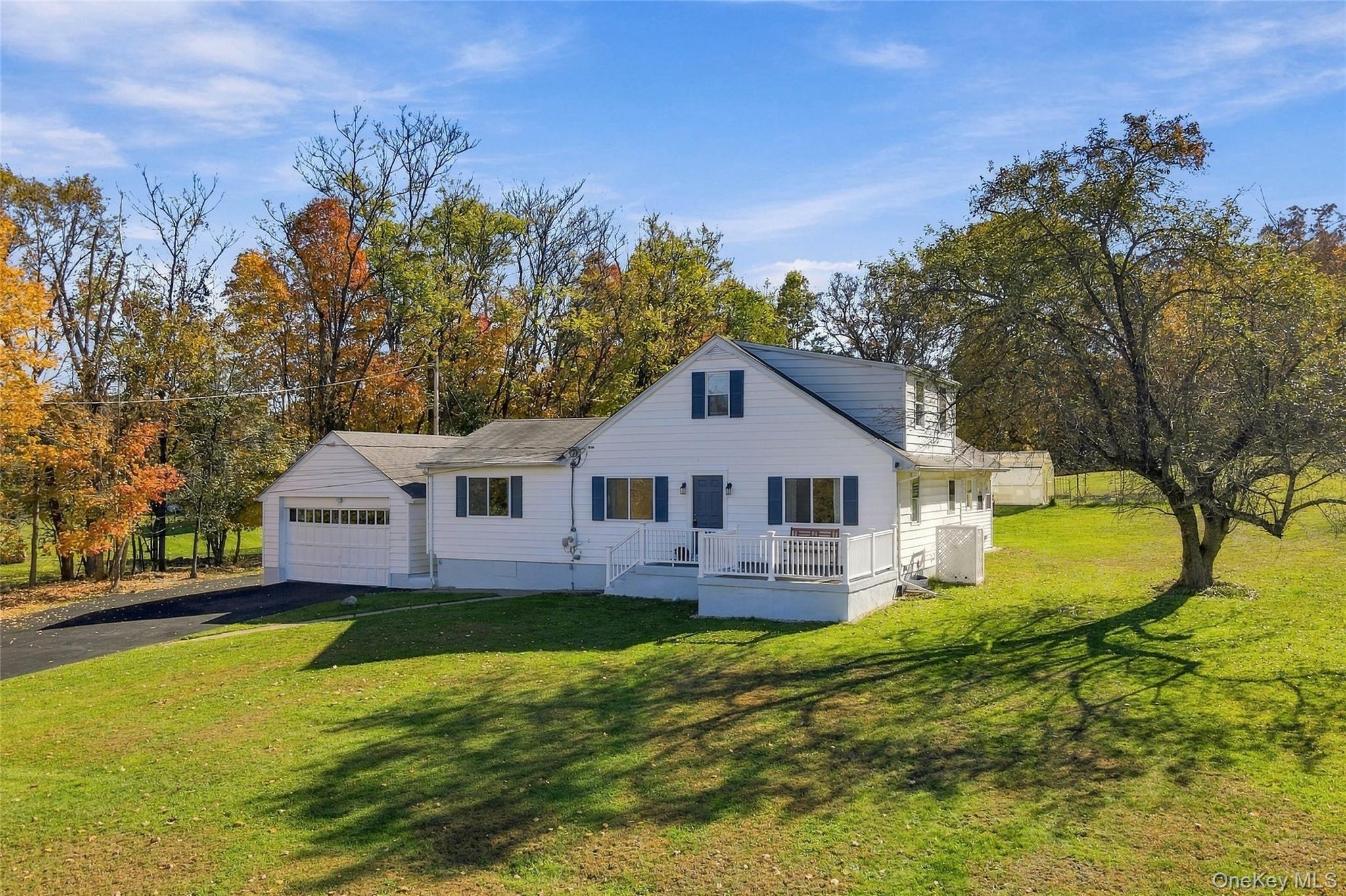 108 W Ridge Road, Warwick