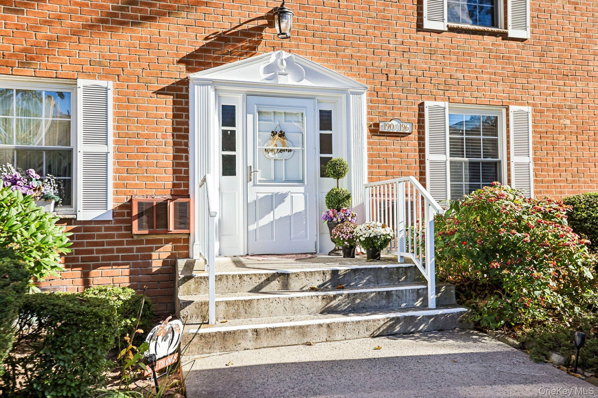 196 Parkside Drive Unit: 196 thumbnail 4