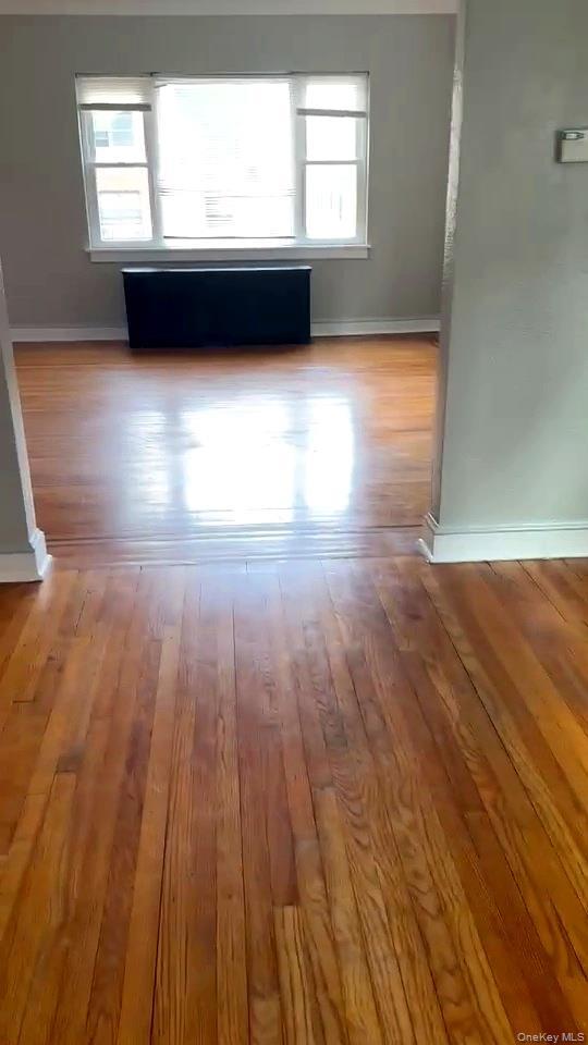 2719 Hering Avenue thumbnail 3