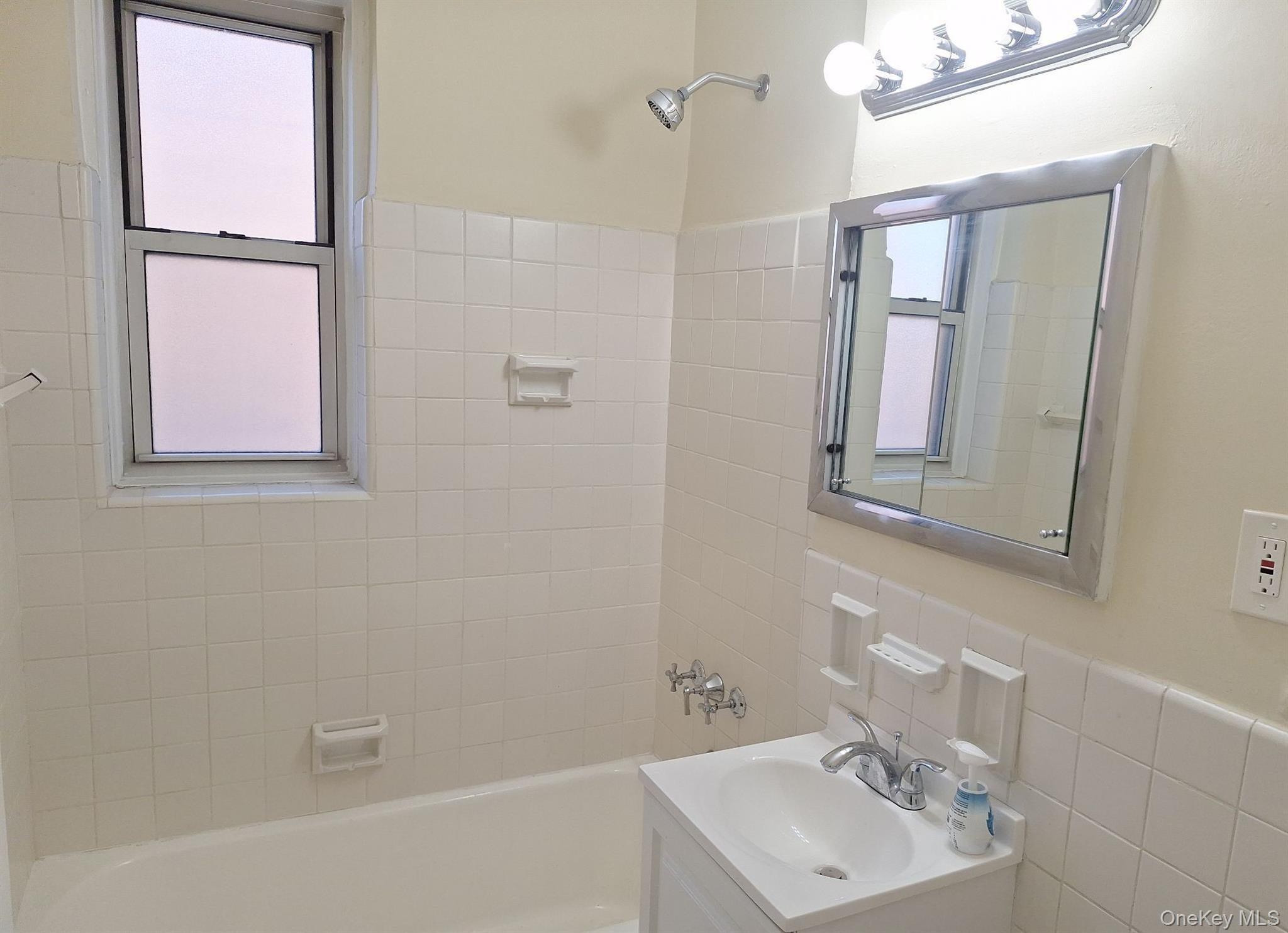 3475 Greystone Avenue Unit: 7E thumbnail 11
