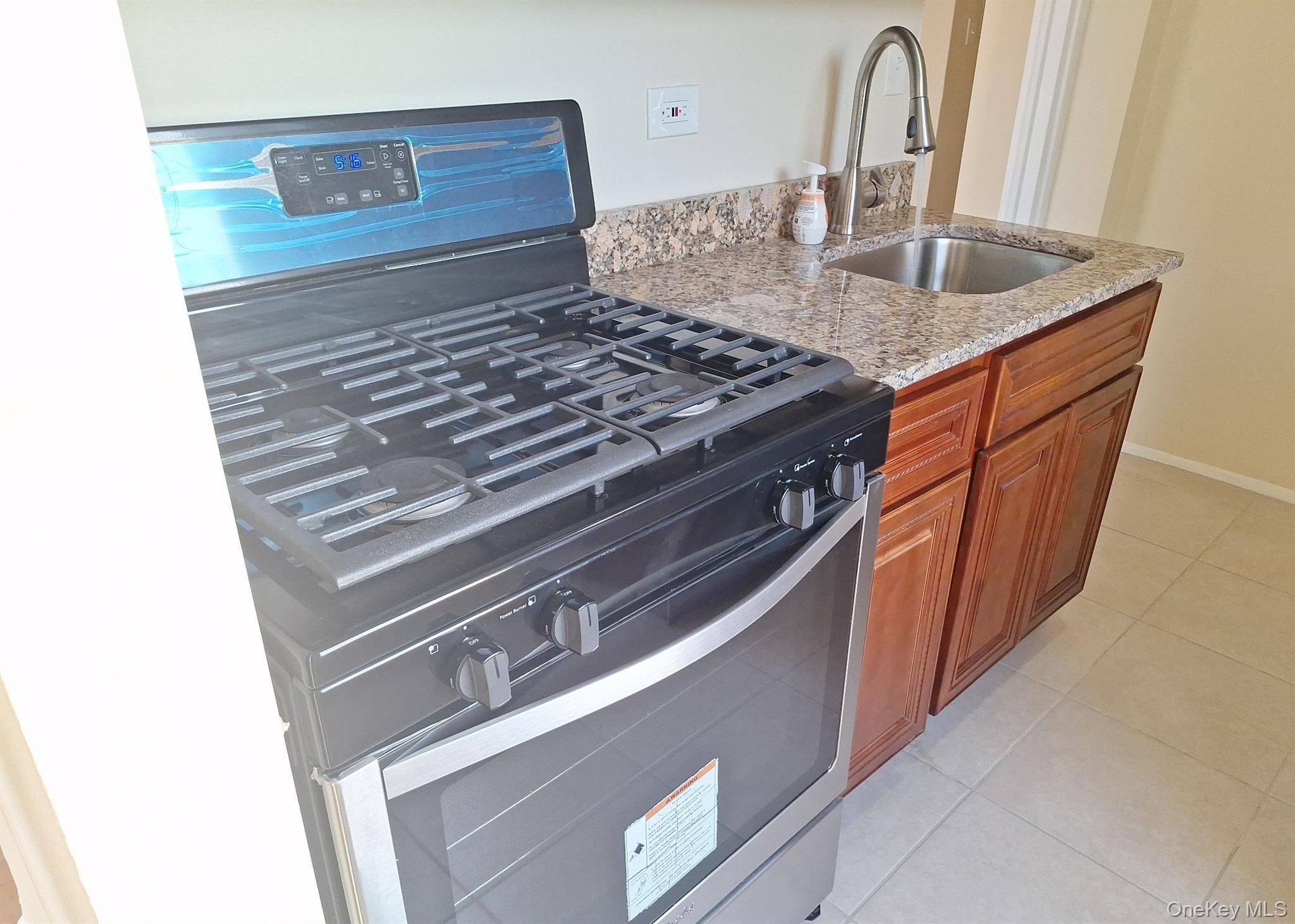 3475 Greystone Avenue Unit: 7E thumbnail 6