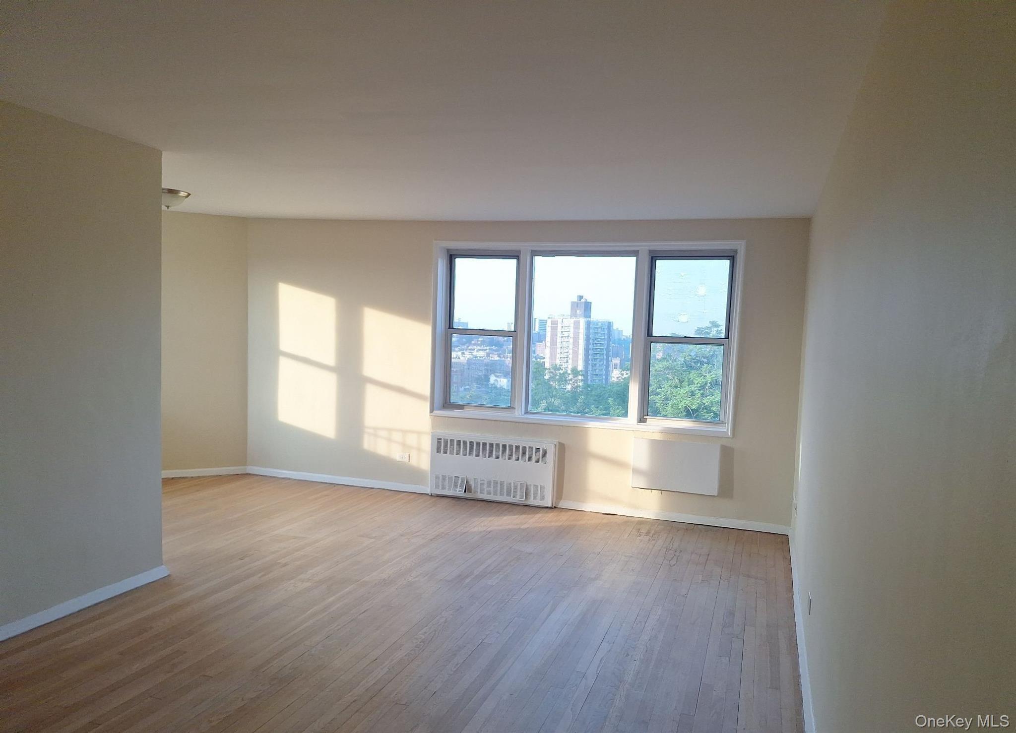 3475 Greystone Avenue Unit: 7E thumbnail 3