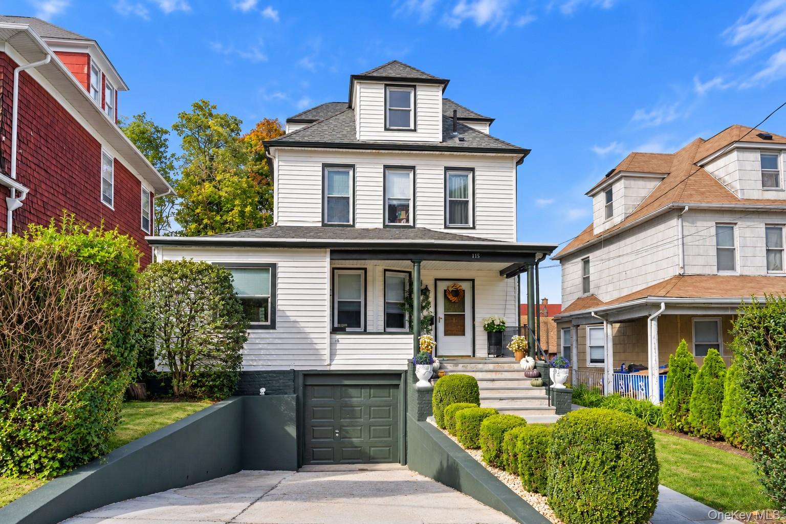 115 Coligni Avenue thumbnail 3