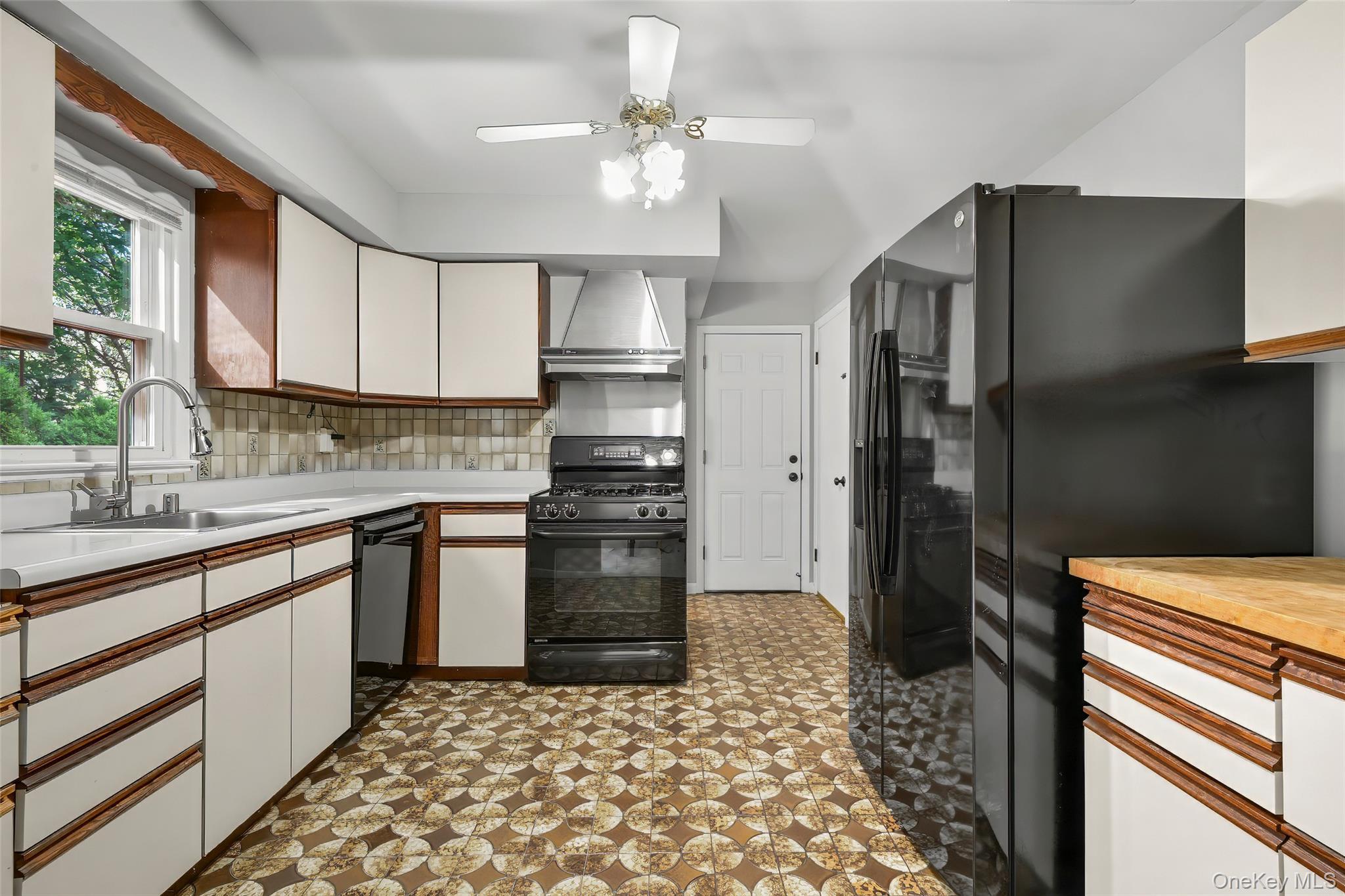 219 Dante Avenue thumbnail 8