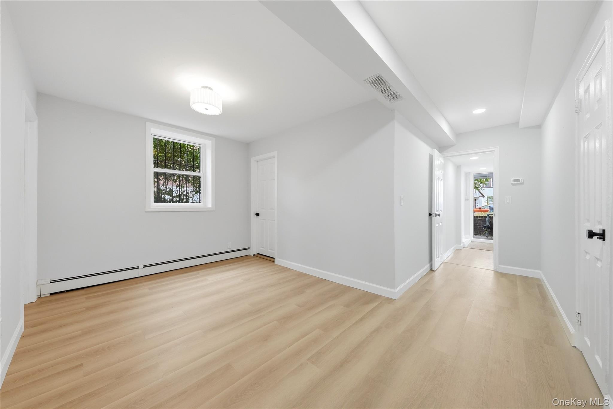 3325 Kingsland Avenue thumbnail 8