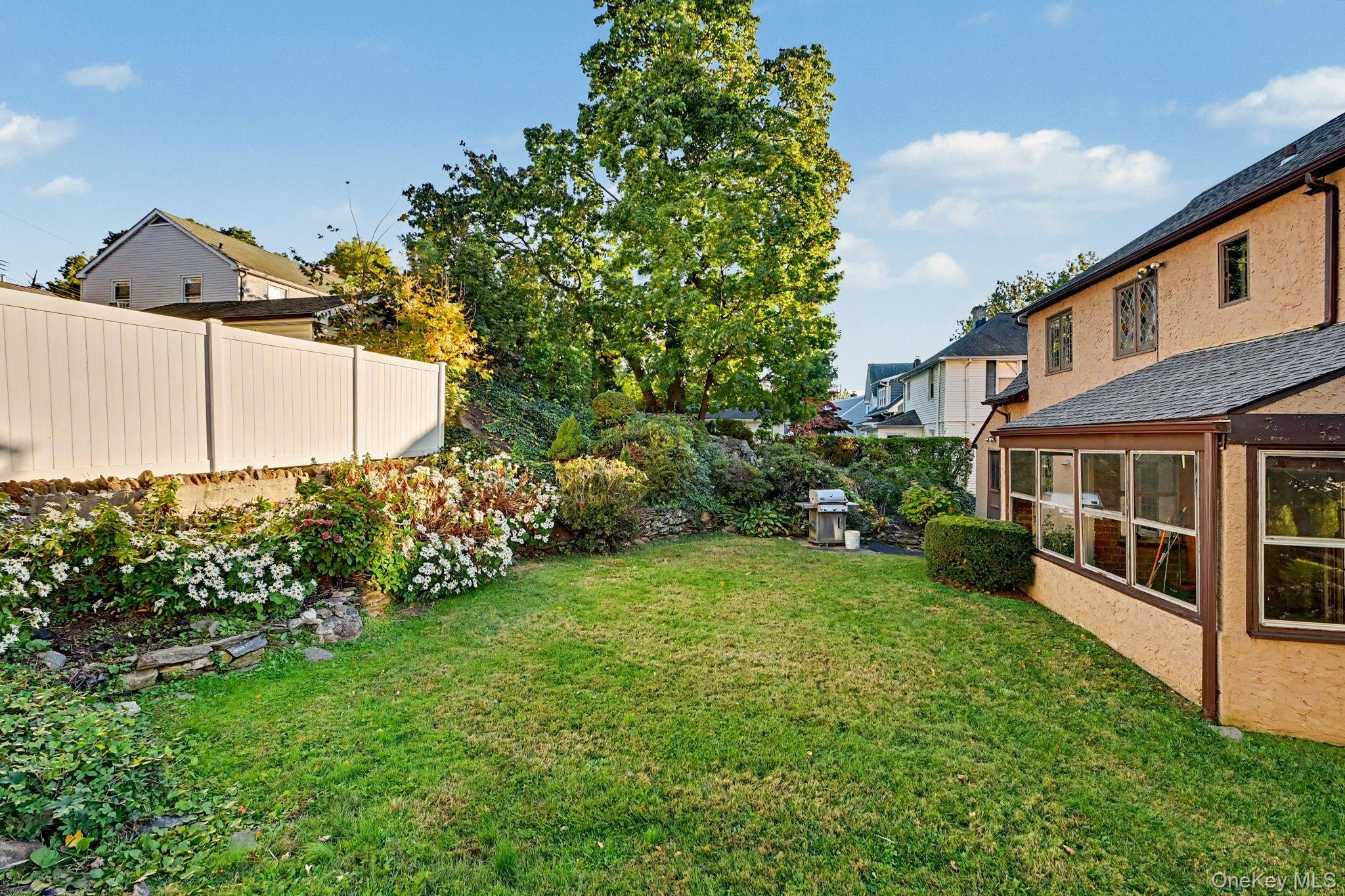 280 Marbledale Road thumbnail 5