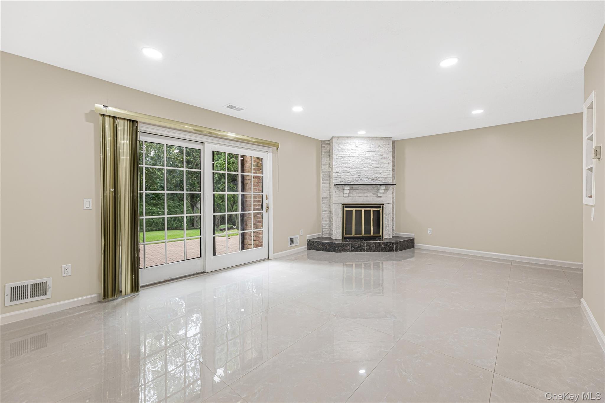 11 Jackson Avenue Unit: 27, Scarsdale