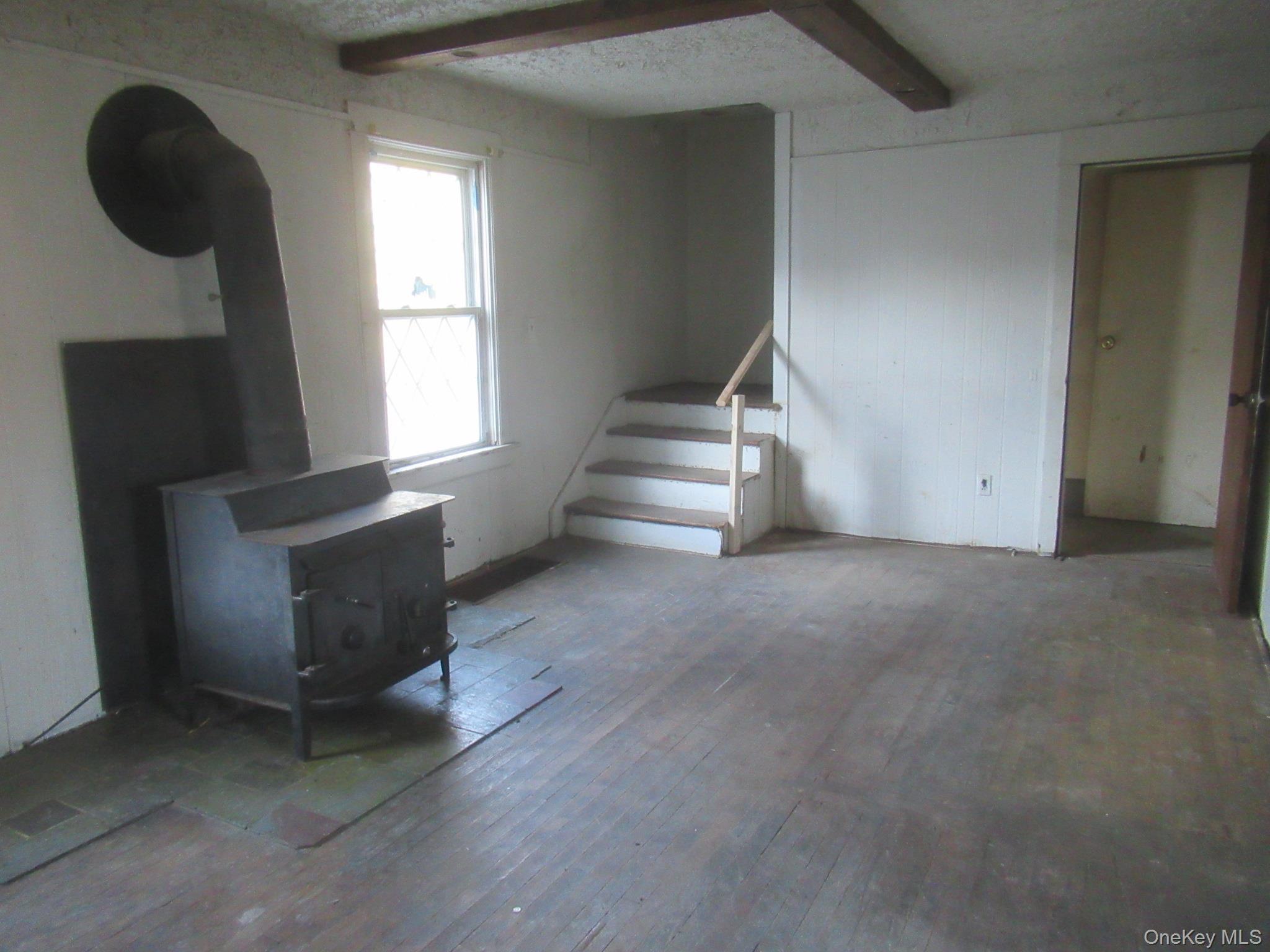 7 Streit Avenue thumbnail 9