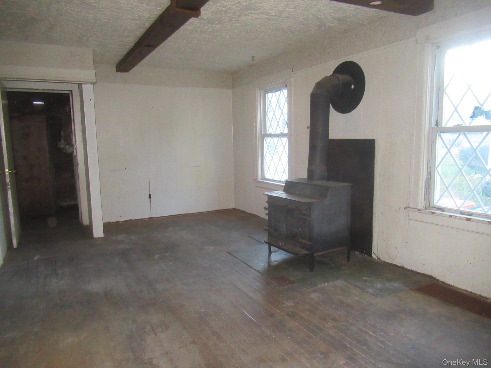 7 Streit Avenue thumbnail 15
