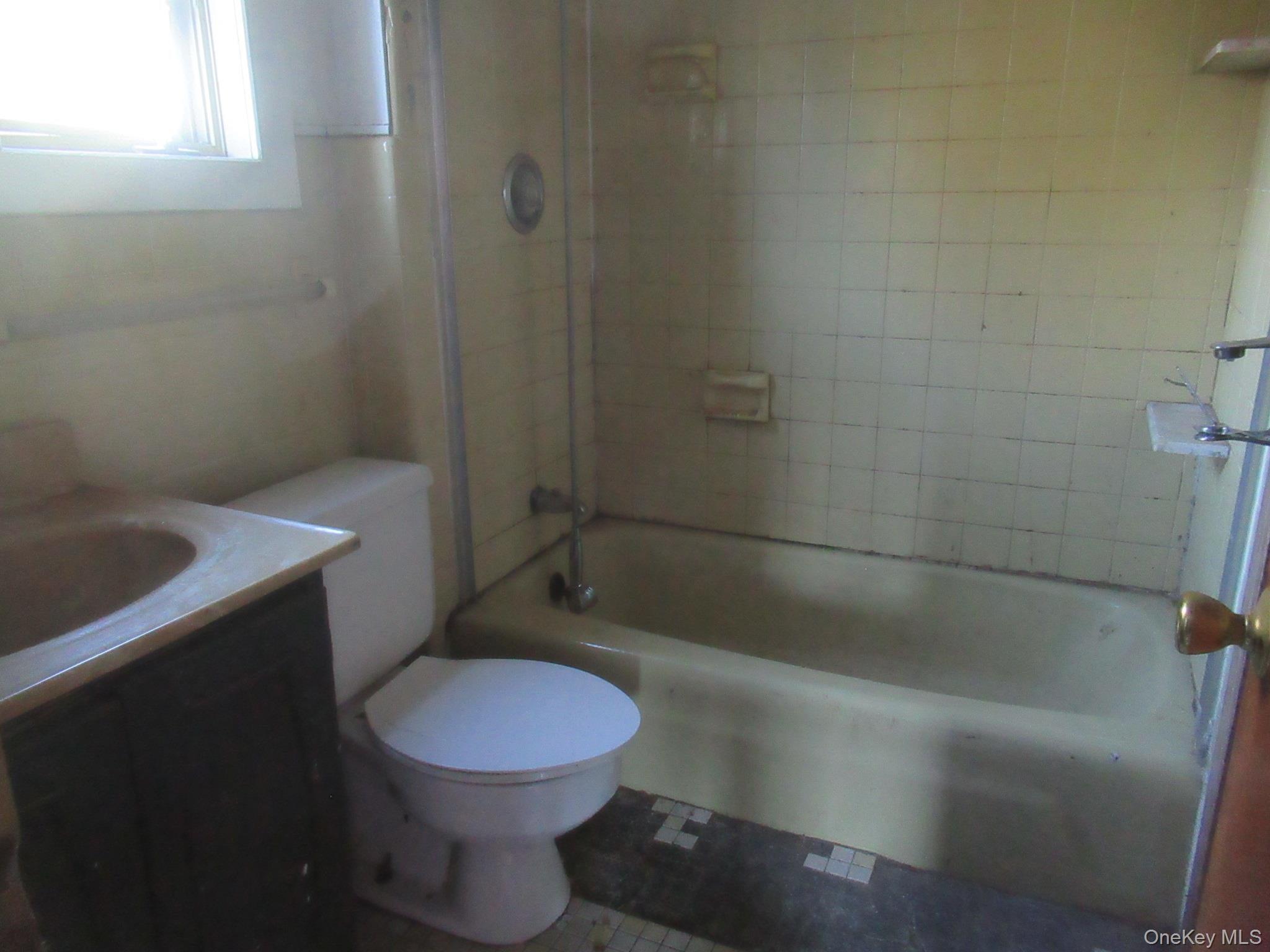 7 Streit Avenue thumbnail 16