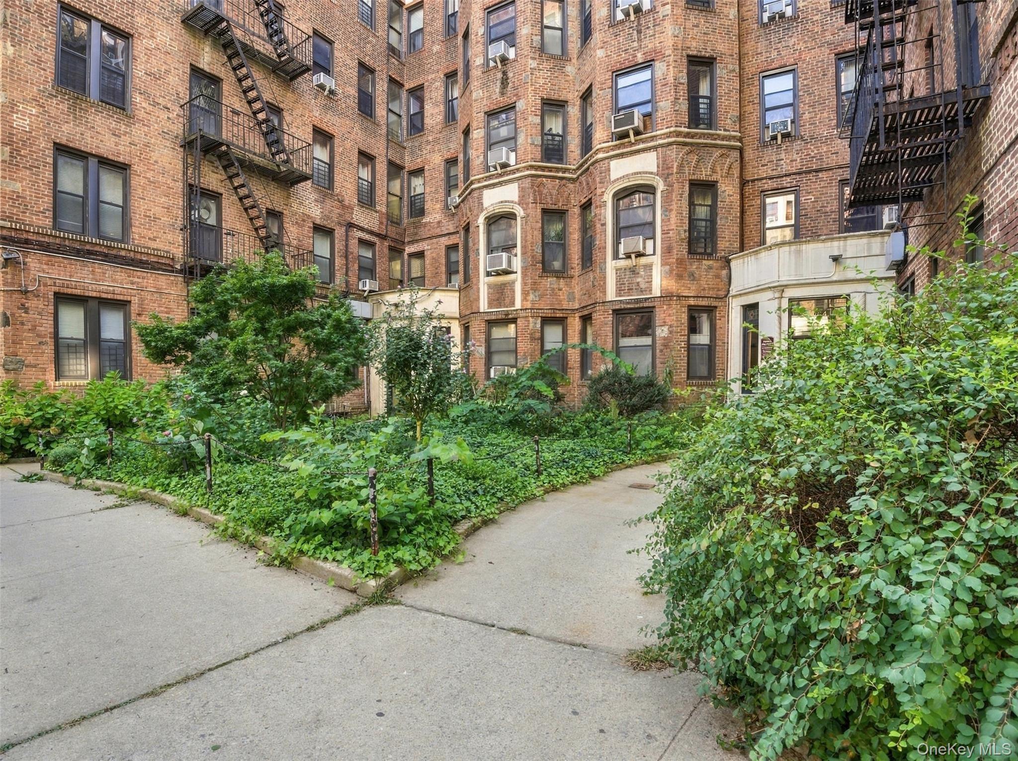 754 Brady Avenue Unit: 303 thumbnail 17