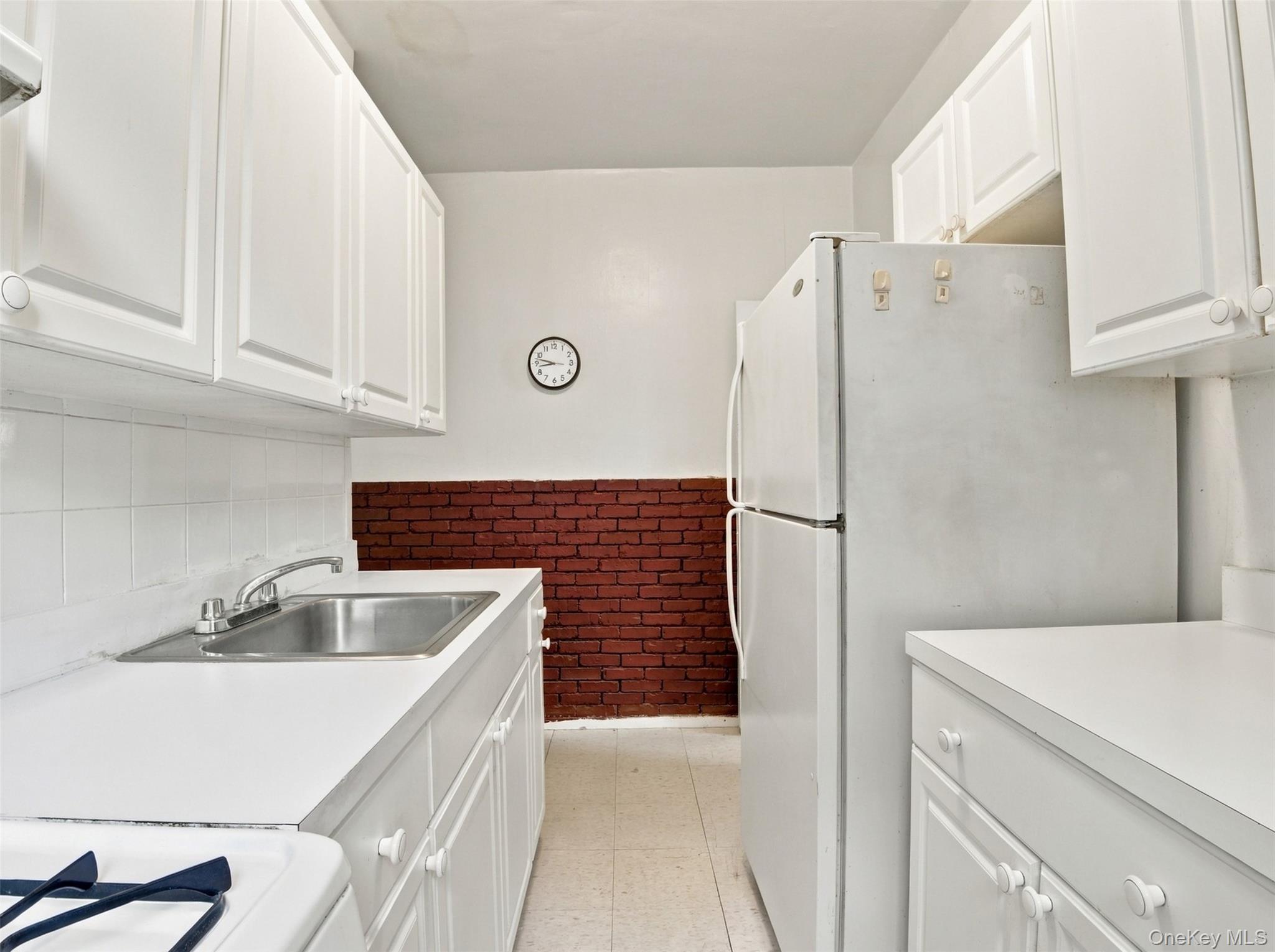 754 Brady Avenue Unit: 303 thumbnail 14