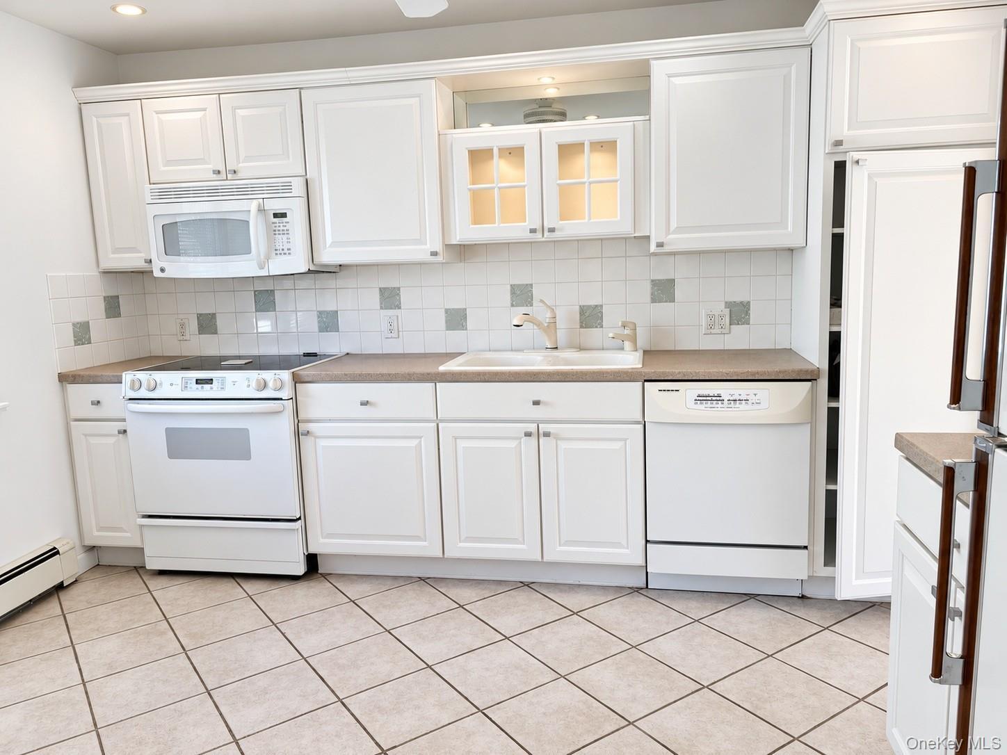 2161 Isabelle Court thumbnail 5