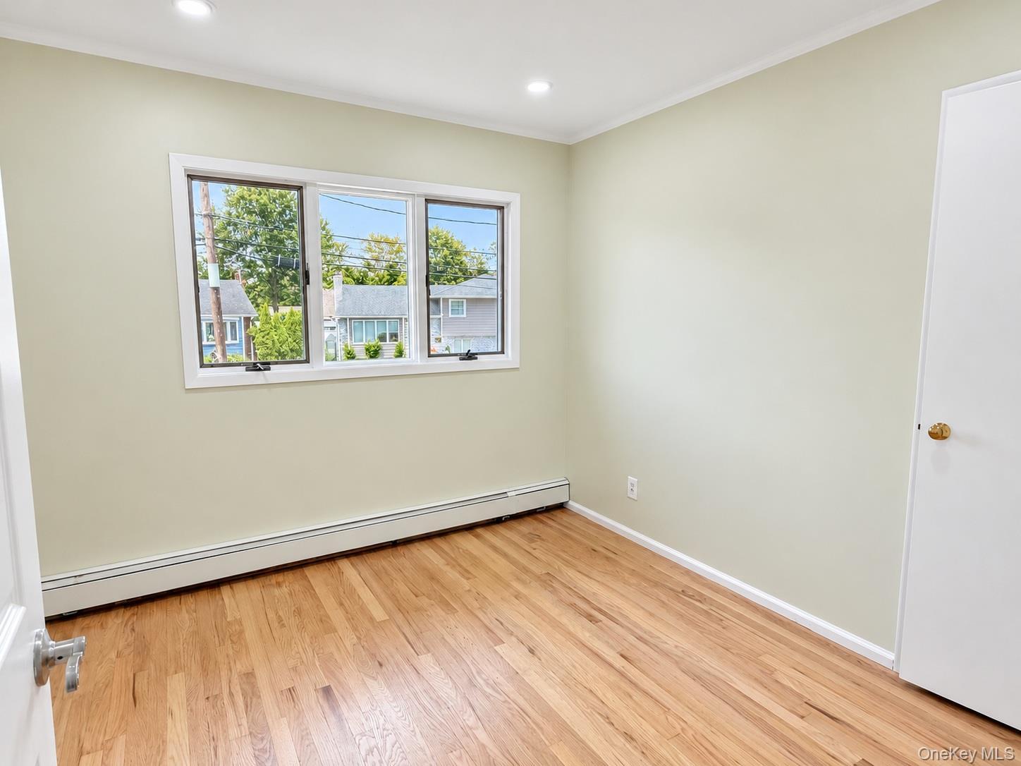 2161 Isabelle Court thumbnail 9