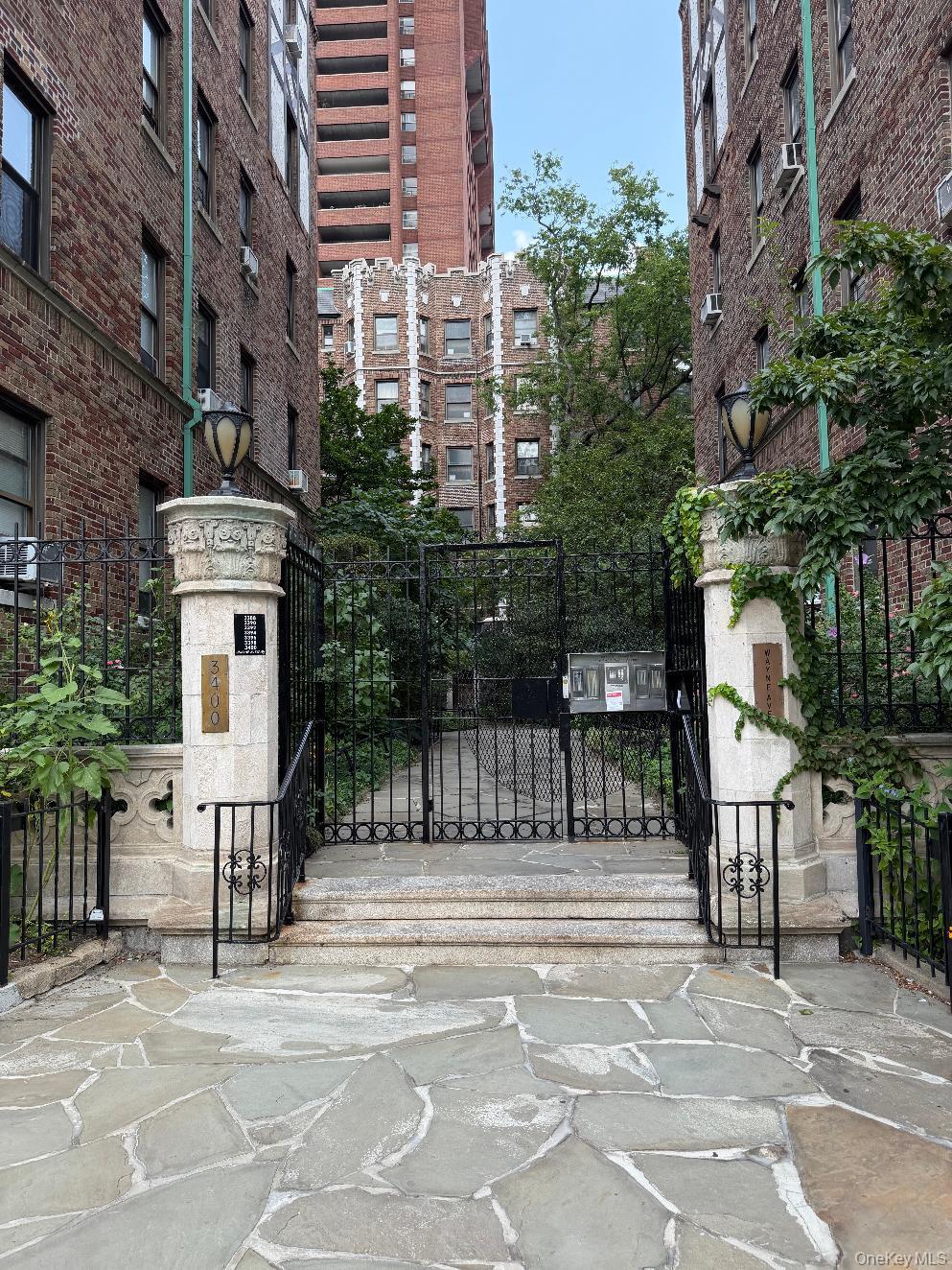 3396 Wayne Avenue Unit: D43, Bronx