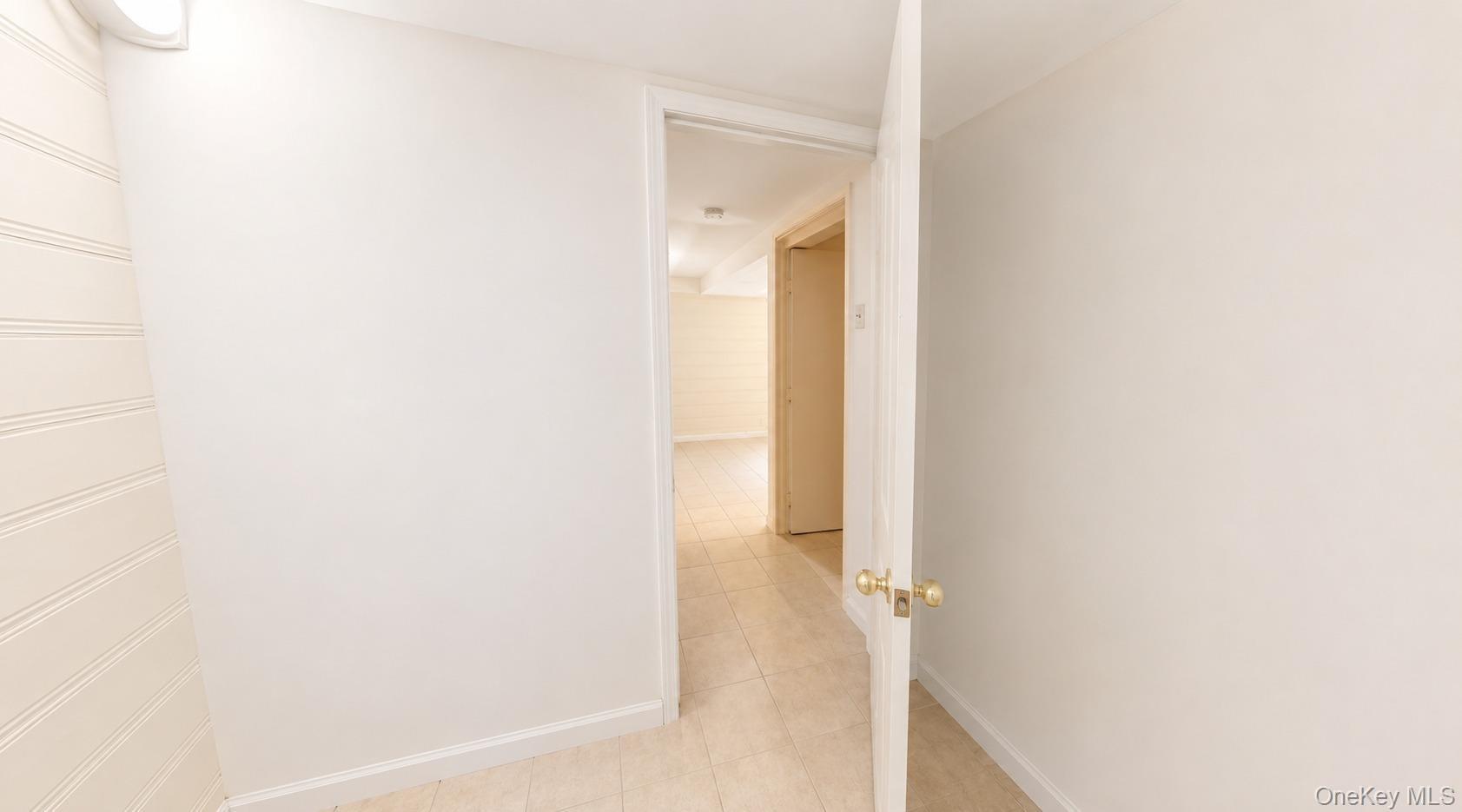 144-10 Jewel Avenue Ave thumbnail 14