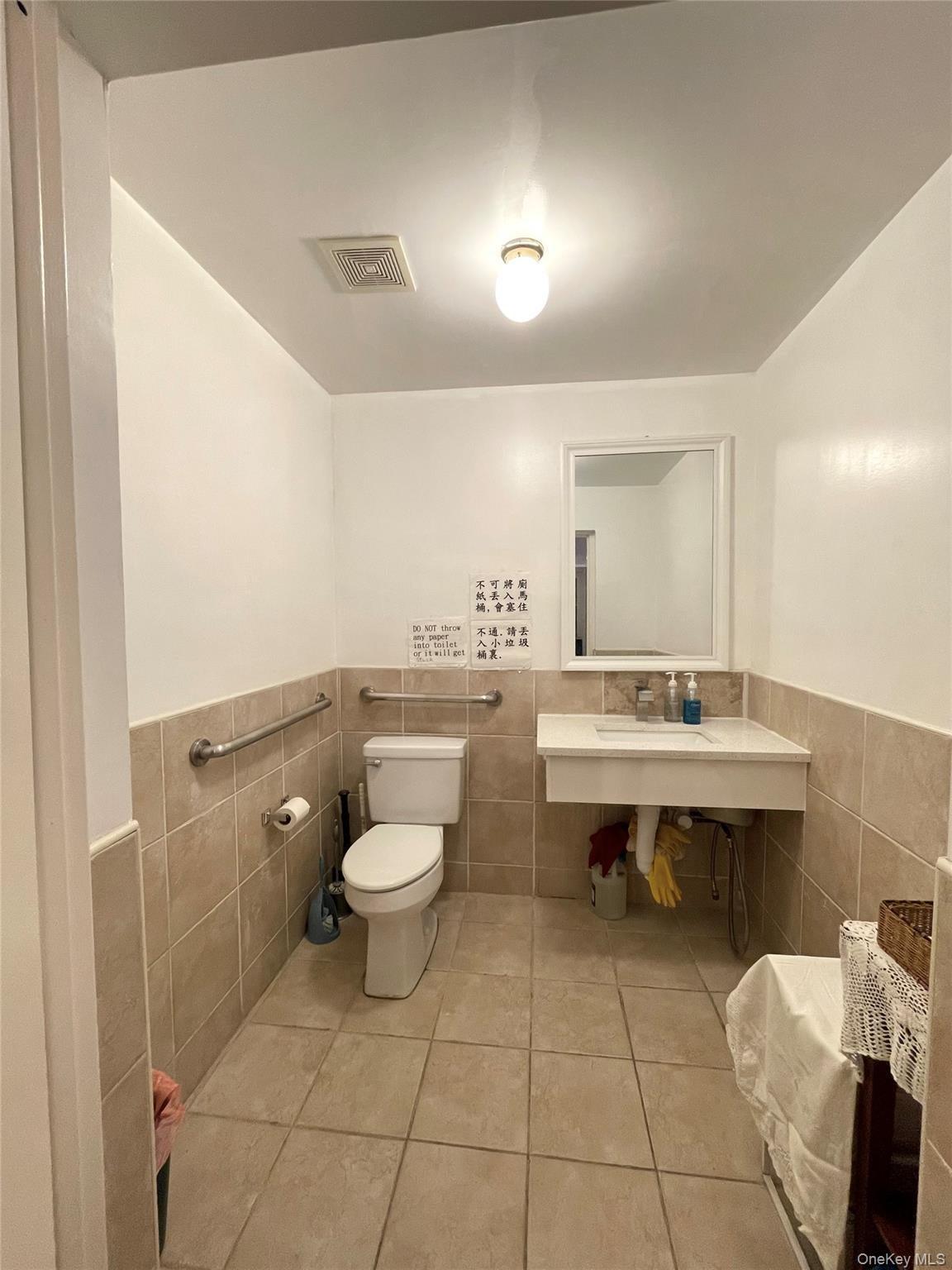 14923 Sanford Avenue Unit: A thumbnail 5
