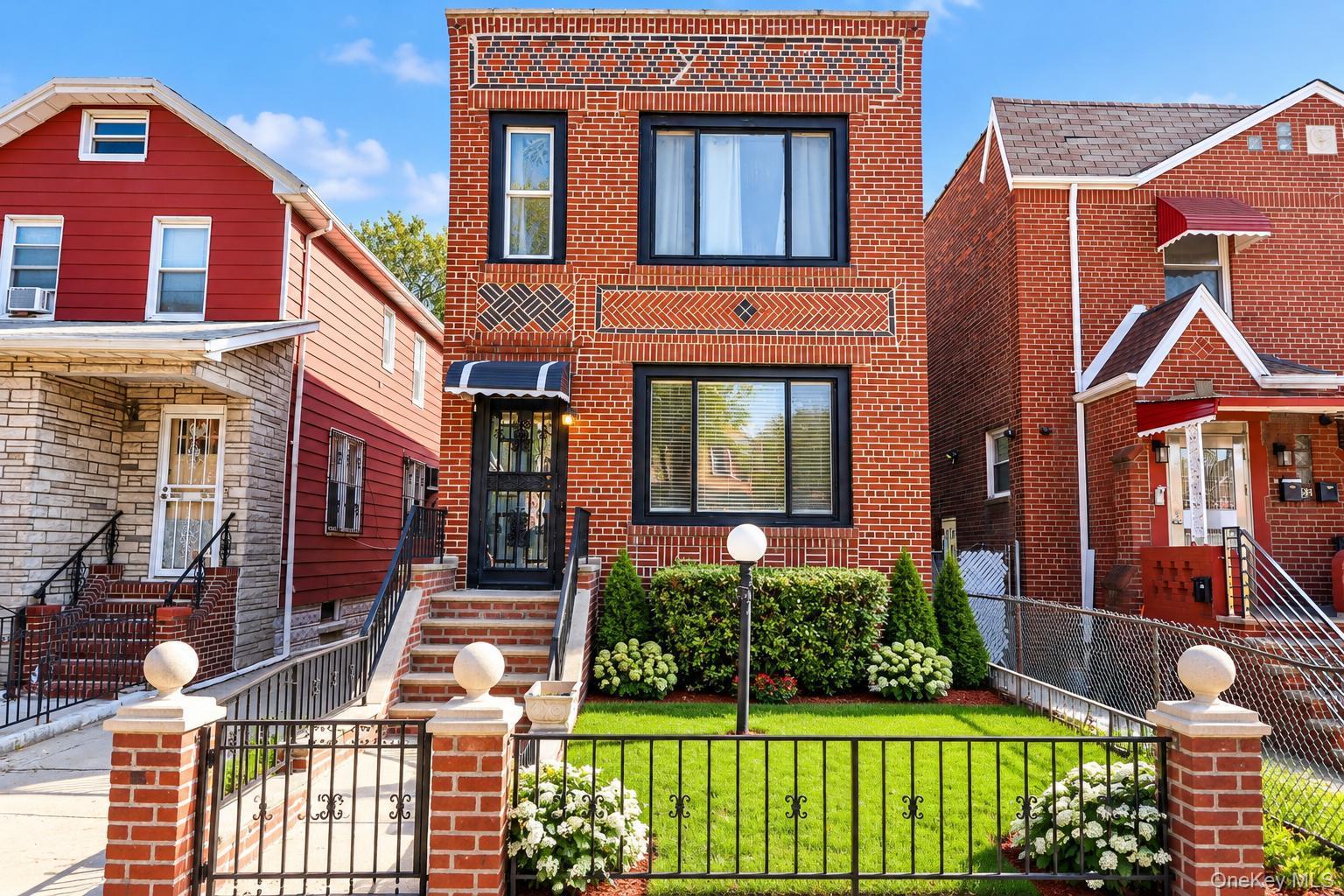 847 E 48th Street thumbnail 3
