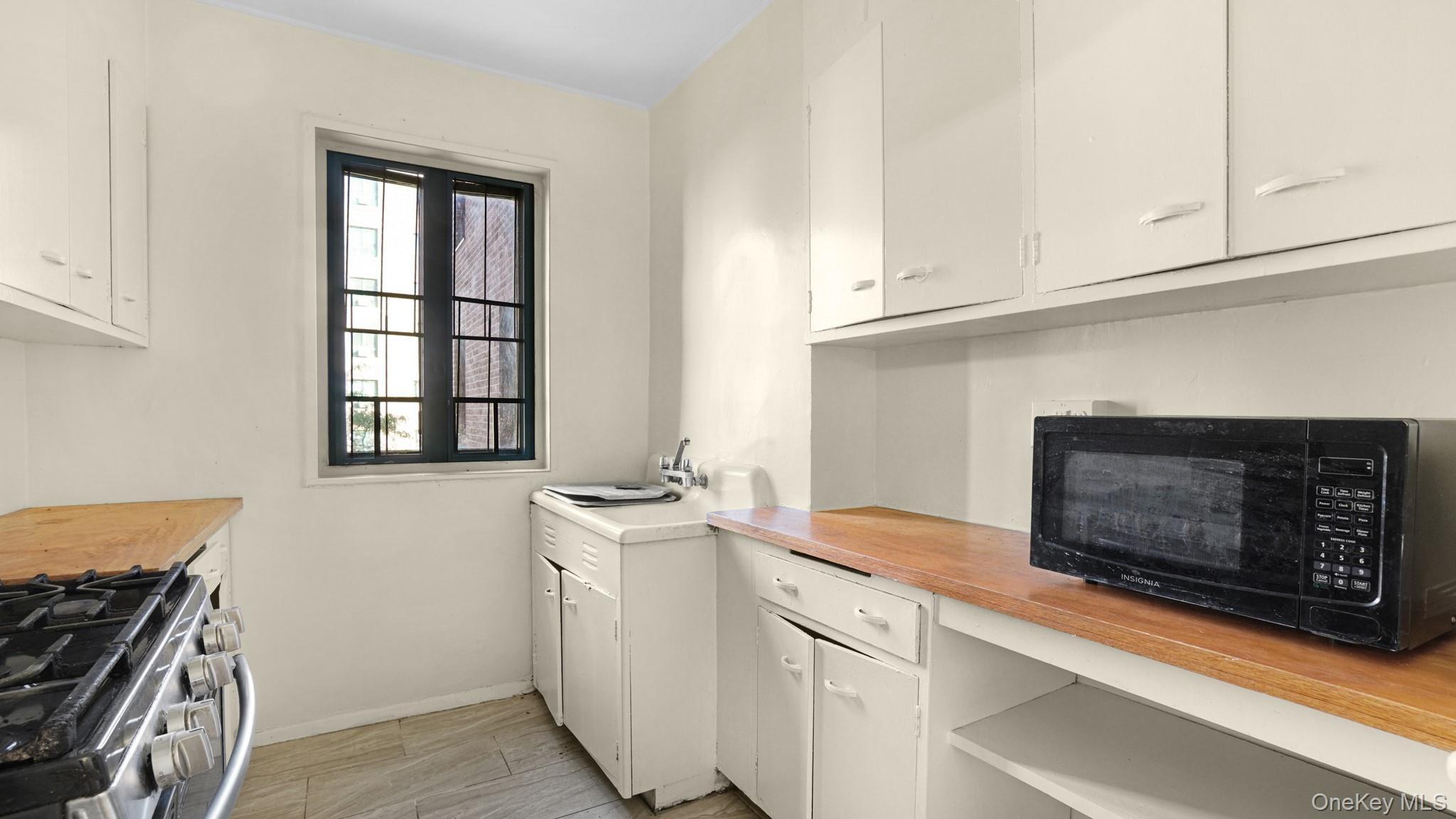 1410 Metropolitan Avenue Unit: 3I thumbnail 8