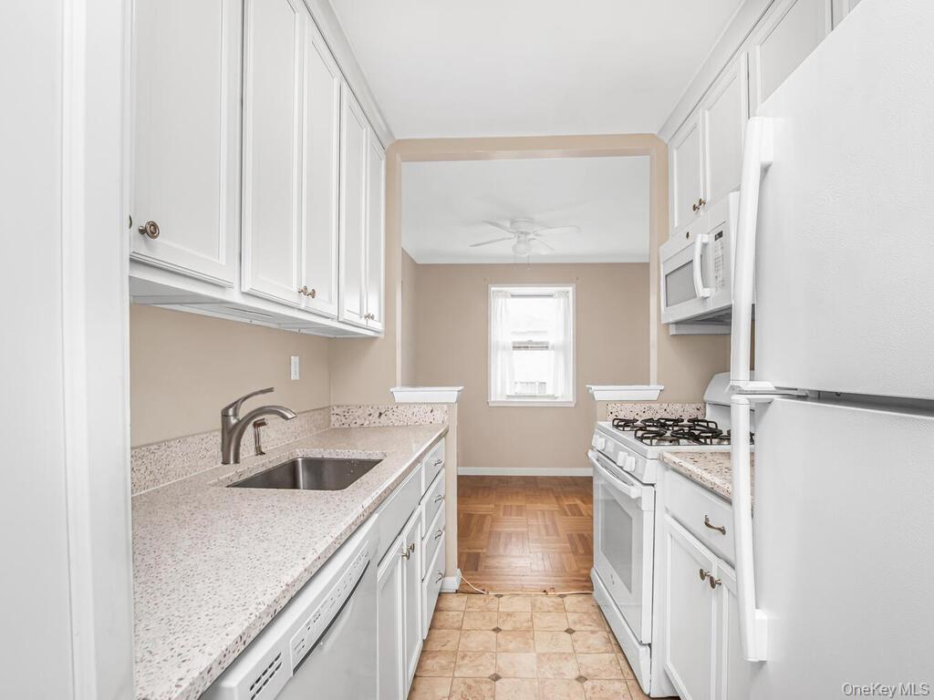 415 Gramatan Avenue Unit: 1C thumbnail 6