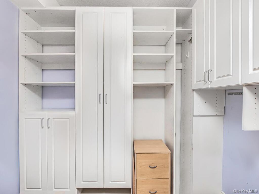 415 Gramatan Avenue Unit: 1C thumbnail 8