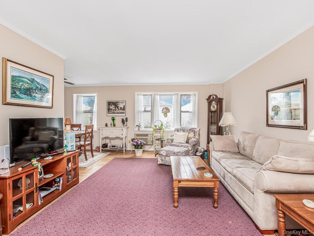 415 Gramatan Avenue Unit: 1C thumbnail 2