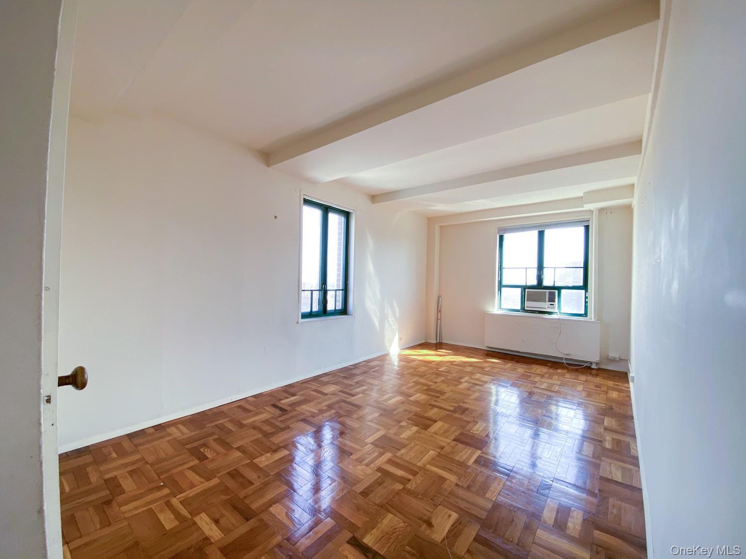 14 Metropolitan Oval Unit: 12B thumbnail 8
